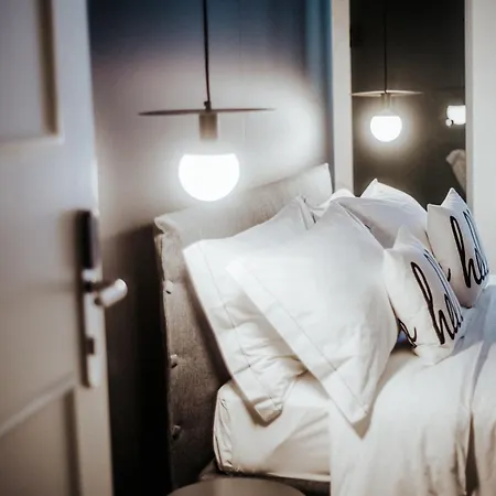 Ca Bela - Porta Romana Pensjonat 4*